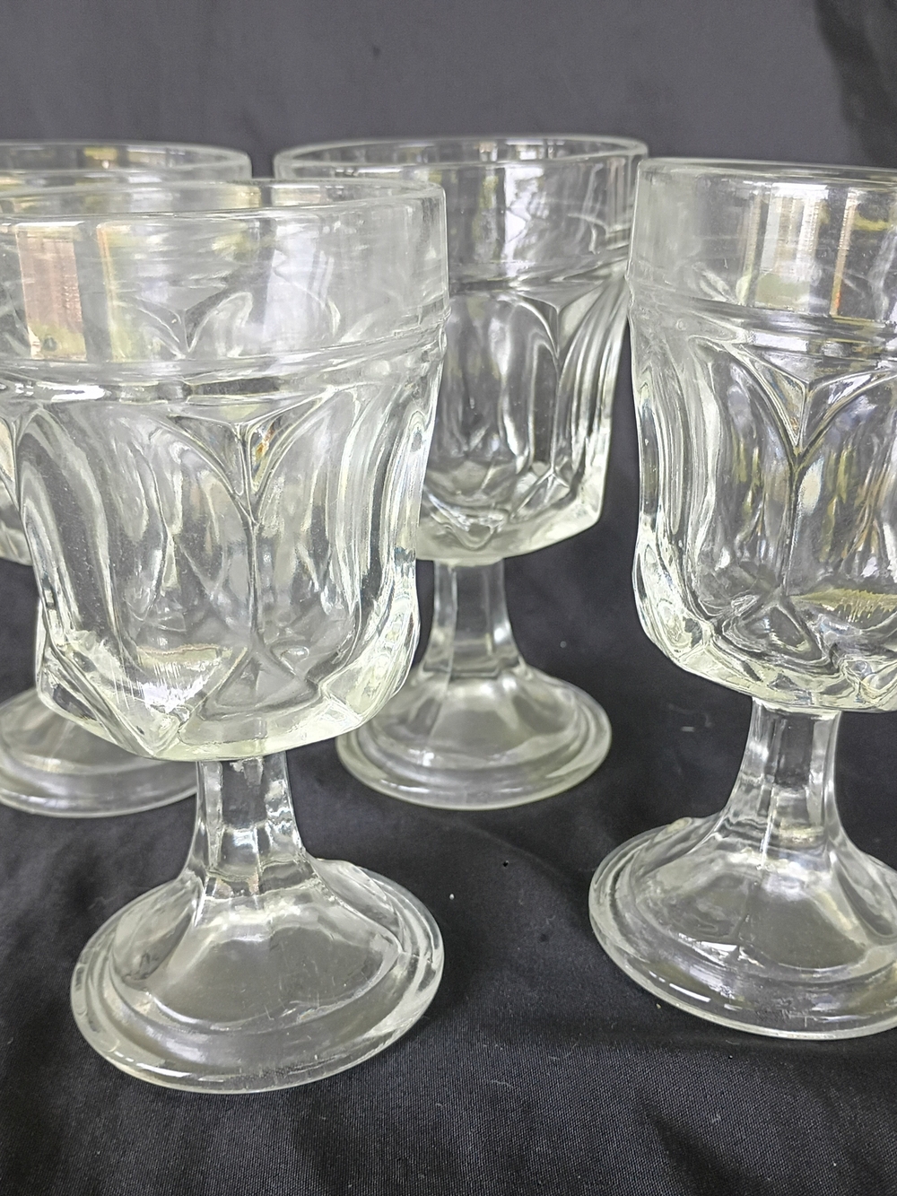 Vtg Set of 4 Anchor Hocking Fairfield Pattern Pedestal Tumblers Clear